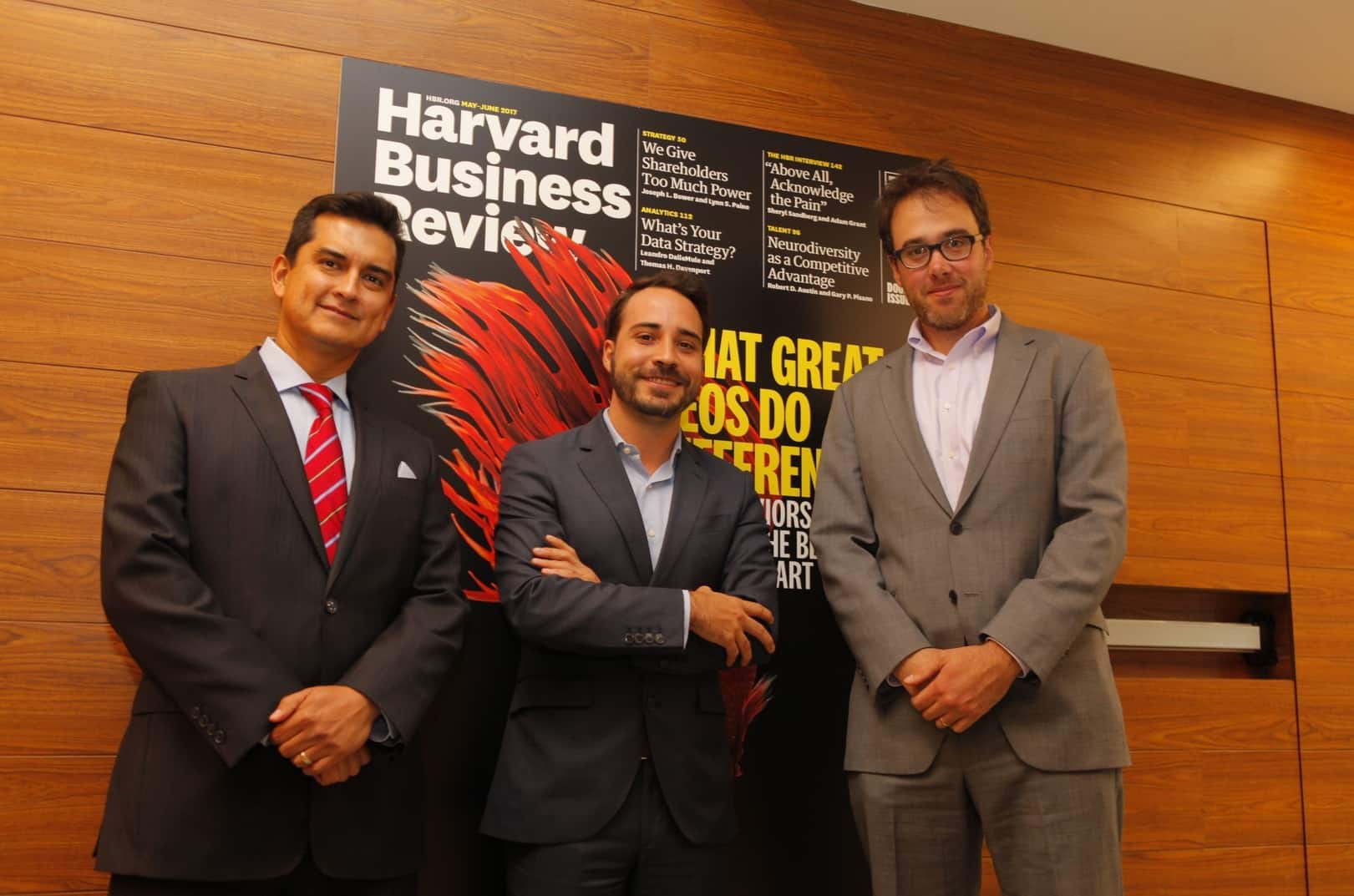 HBR attendees in a hallway