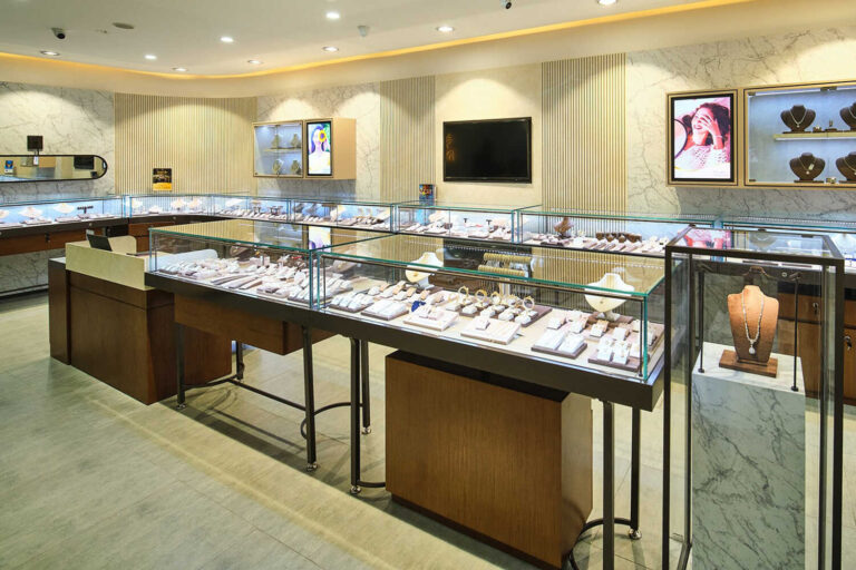 Strategic Practices for Jewelry Businesses to Appeal More Customers