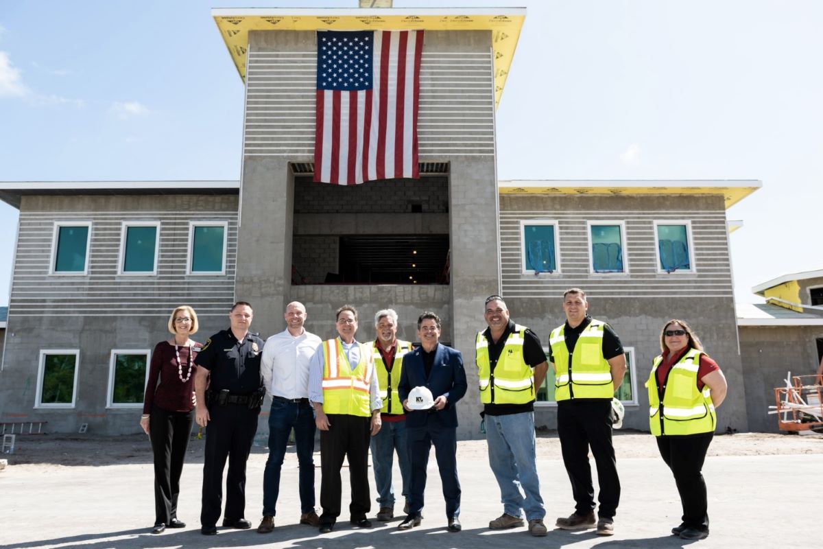 Kaufman Lynn Construction engineers collaborate with local authorities at the job site
