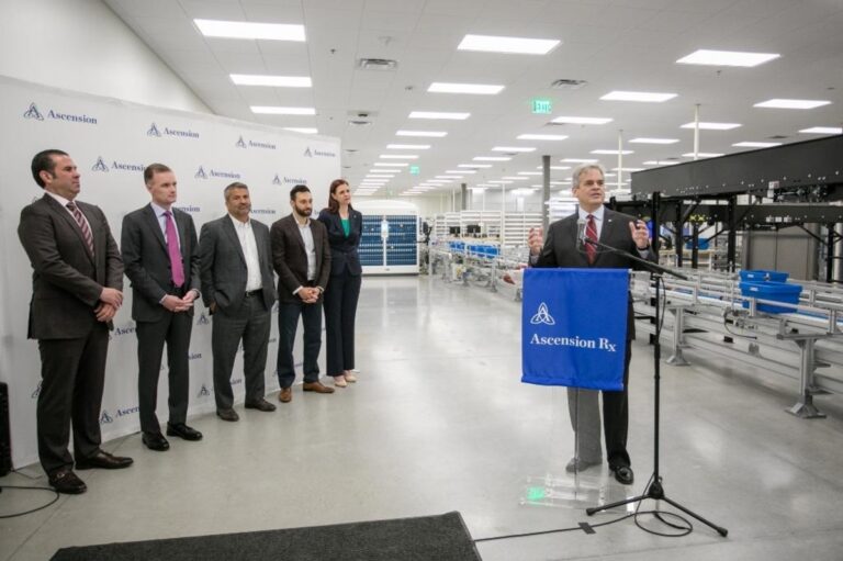 Ascension leadership makes announcement at a lab