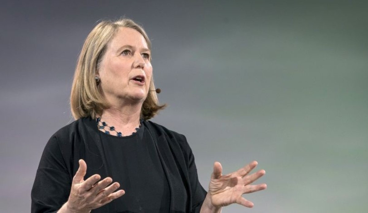 Google Cloud boss speaks at a conference
