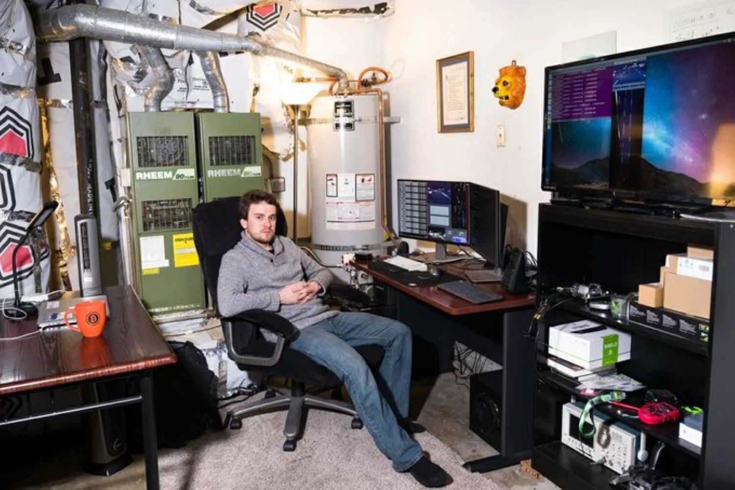 comma.ai founder in his office