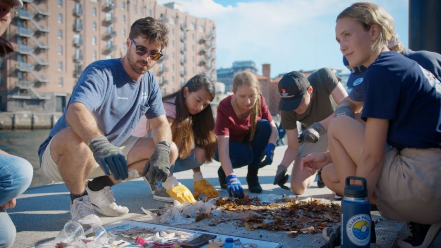 People categorizing microplastics