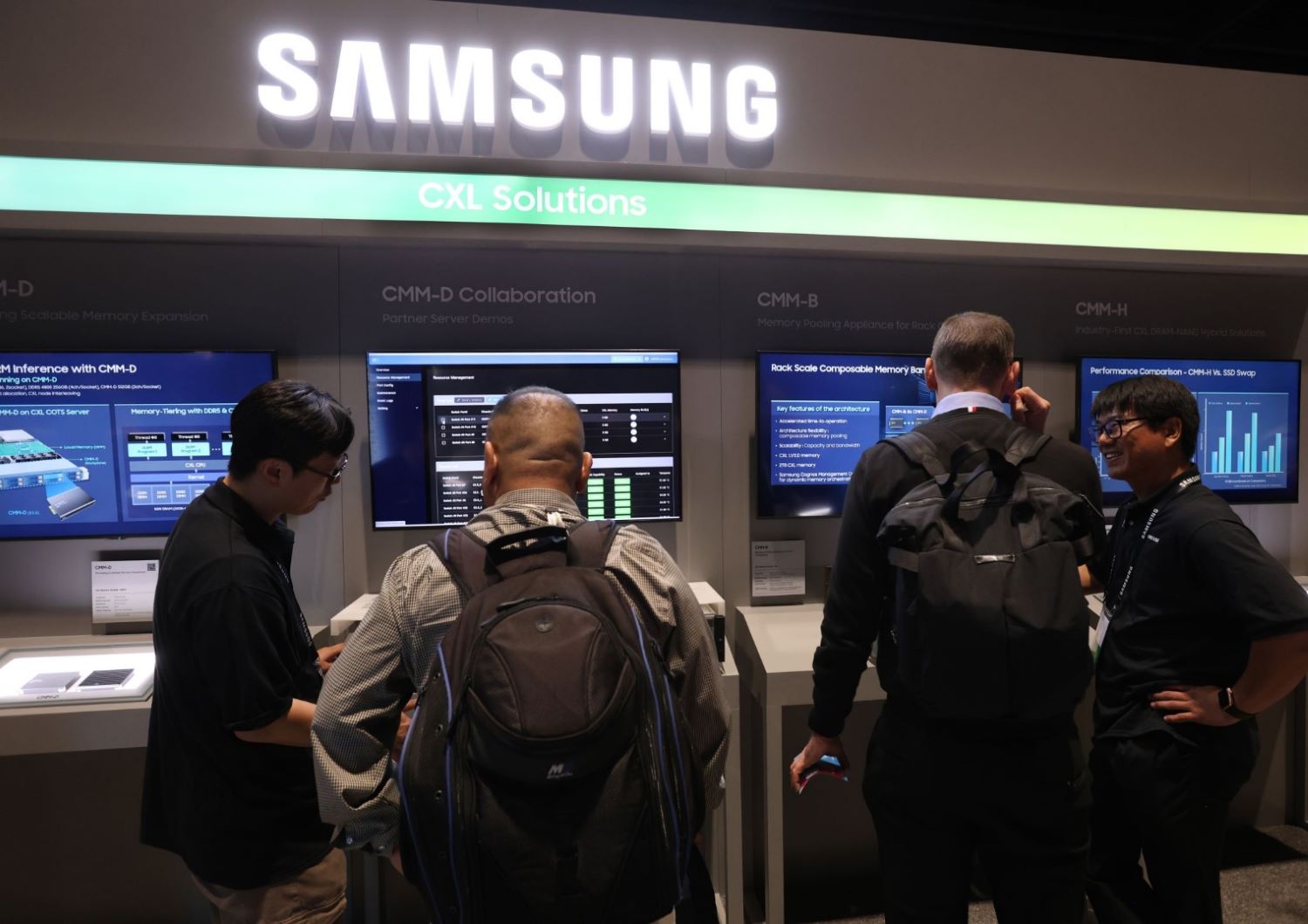 Samsung IT products display